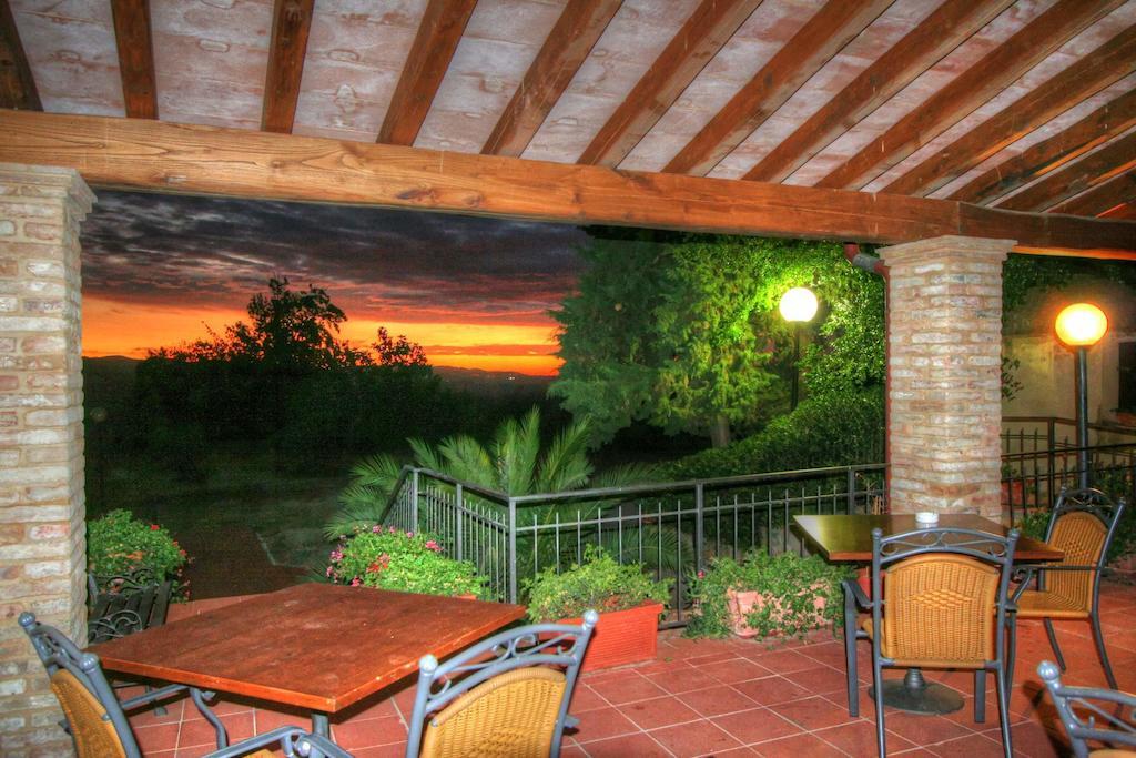 Hotel Residence Villa Rioddi Volterra Exterior photo