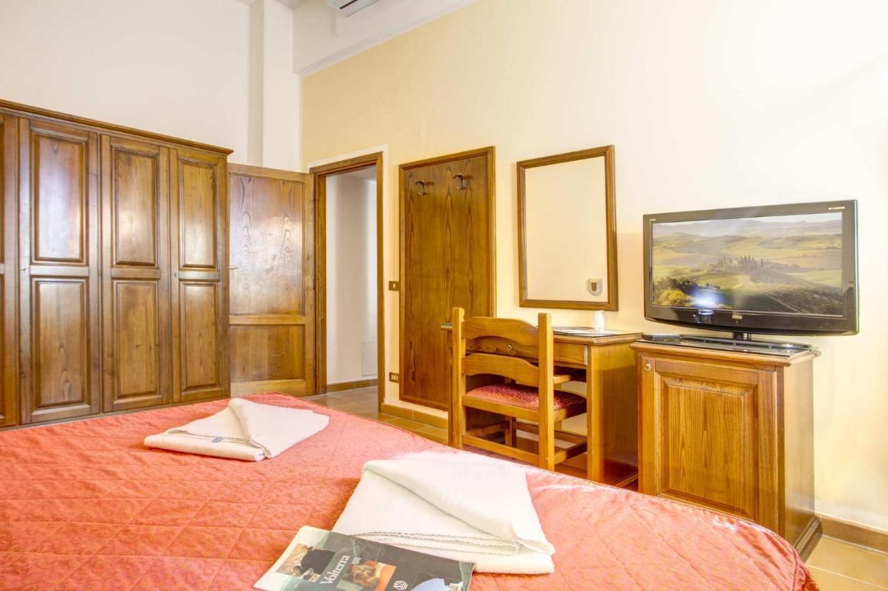 Hotel Residence Villa Rioddi Volterra Exterior photo