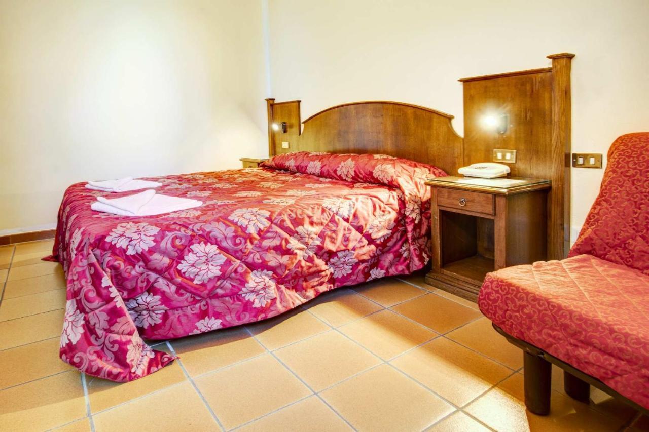 Hotel Residence Villa Rioddi Volterra Exterior photo