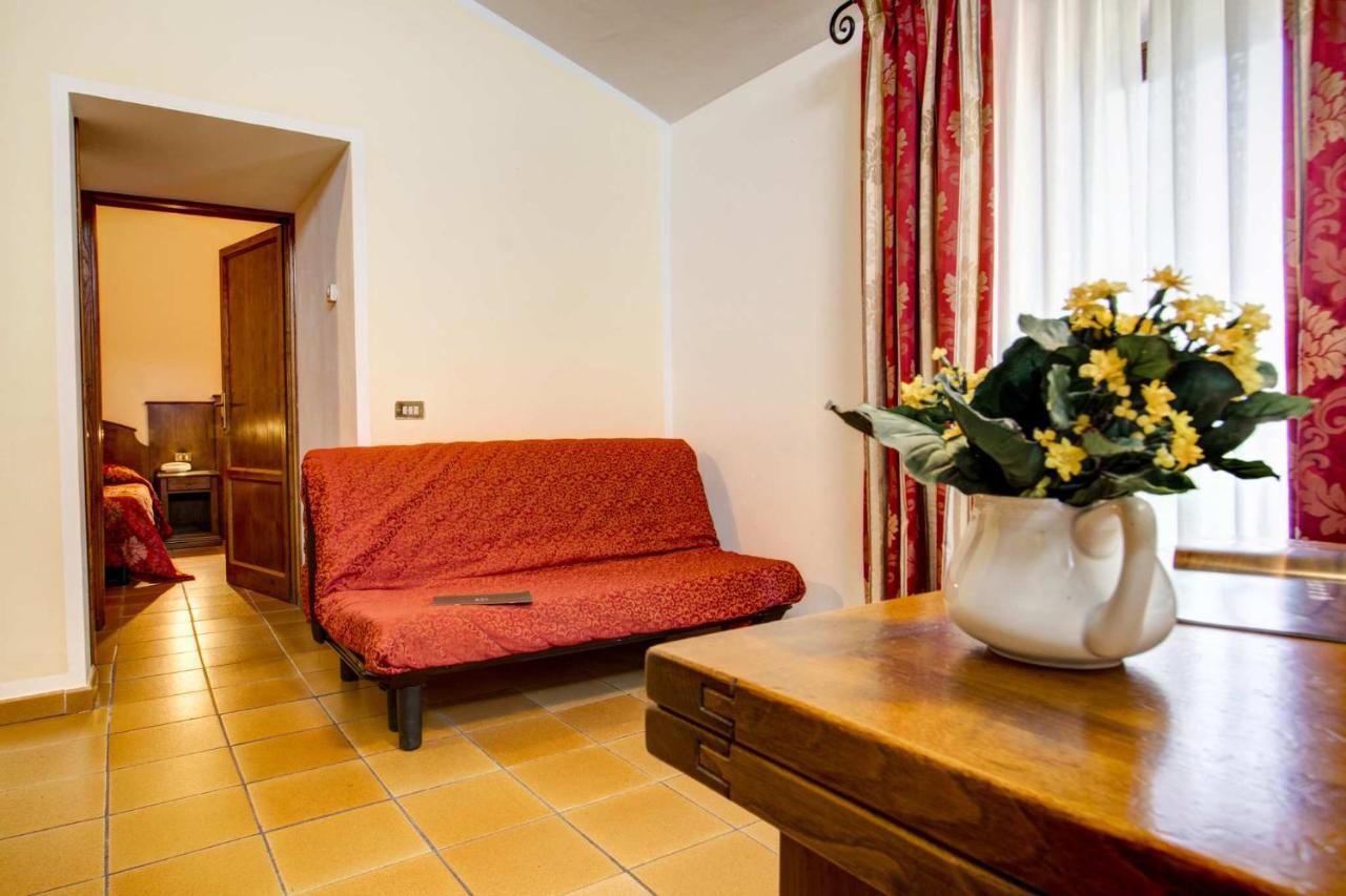 Hotel Residence Villa Rioddi Volterra Exterior photo